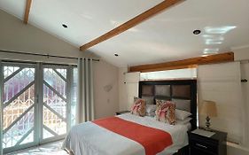 Zinzanathi Guest House